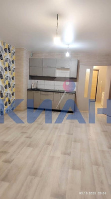 Купить --комнатную квартиру