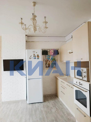 Купить --комнатную квартиру