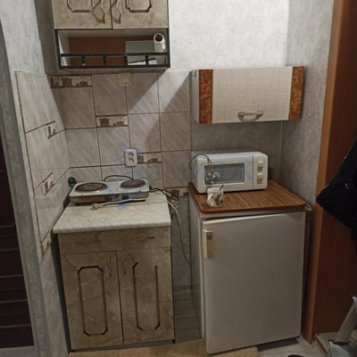 Снять --комнатную квартиру